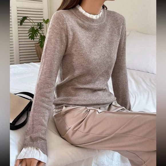 Light beige & white Contrast Trim ruffle Sleeve 2 in 1 style knit Sweater blouse - Picture 3 of 4